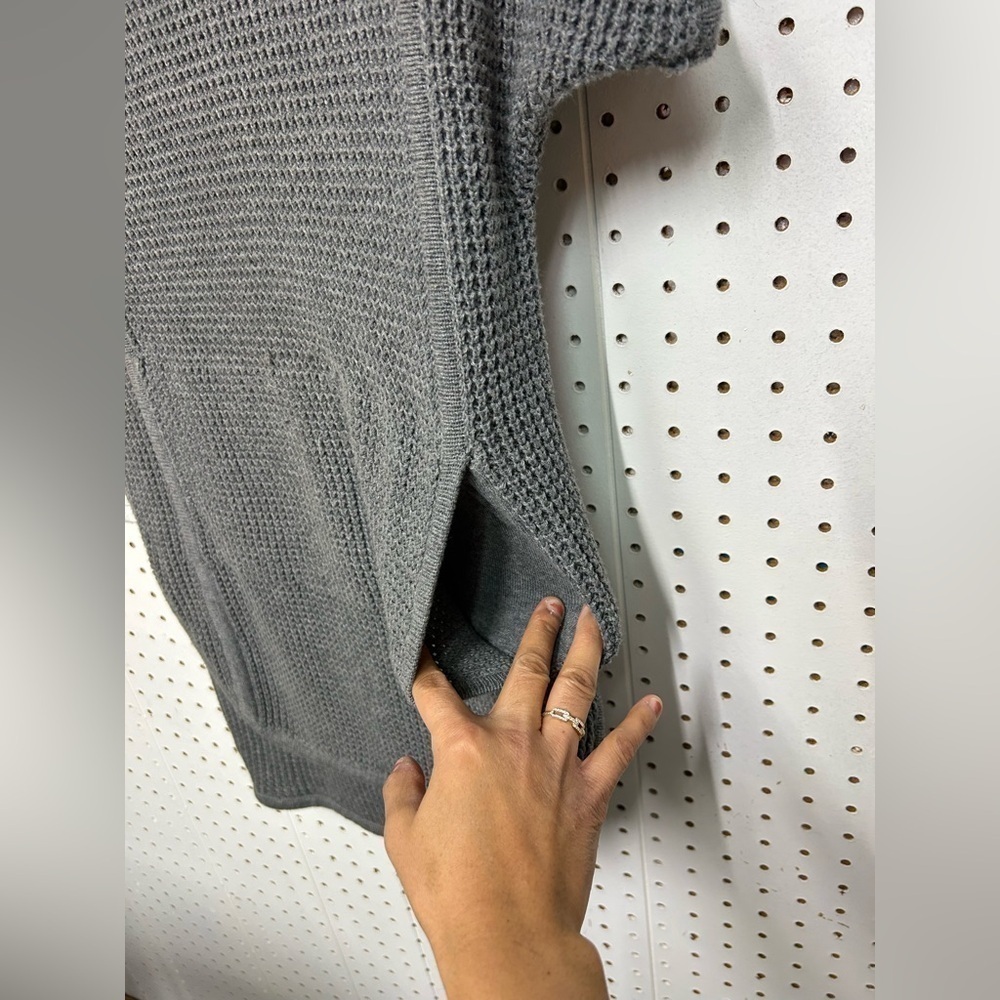 Ugg Cowl Neck Short Sleeve Sweater - Picture 5 of 8